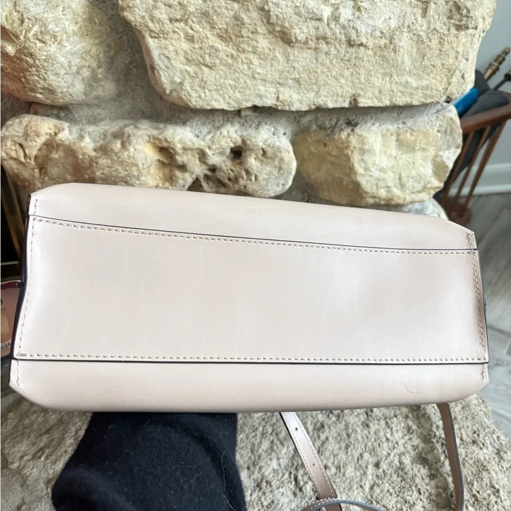 GIANNI CHIARINI Marcella Beige Leather Tote Bag w/Adjustable Strap and Wallet - Picture 6 of 7